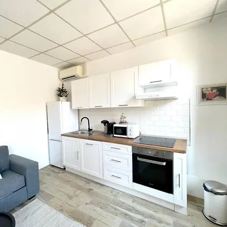 Ravissant A 50m Port + Parking *