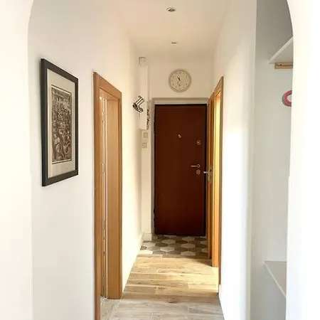 Ravissant A 50m Port + Parking Apartment
